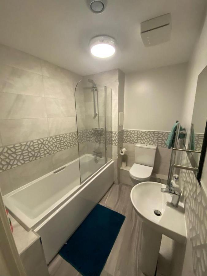 Fabulous 3 Bedroom Flat EDI Exterior foto